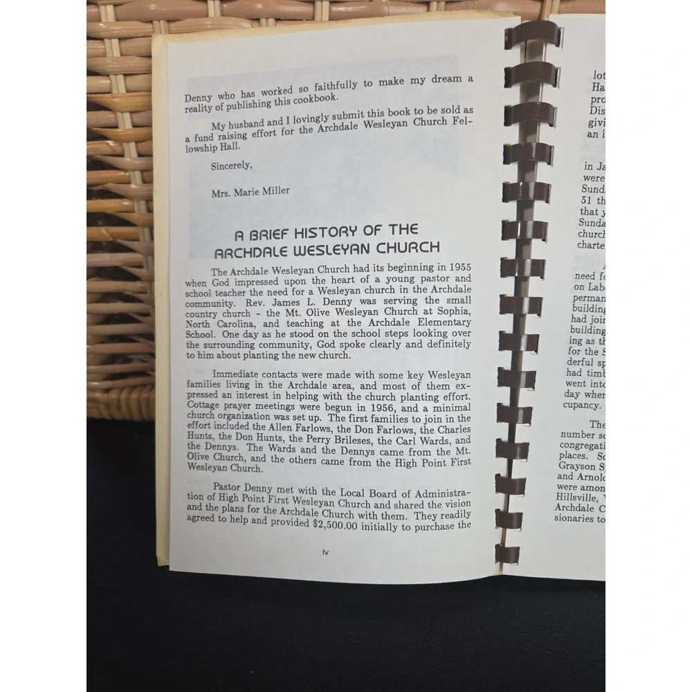 Archdale Wesleyan Church Cookbook Archdale, North Carolina 1994‎ Vintage